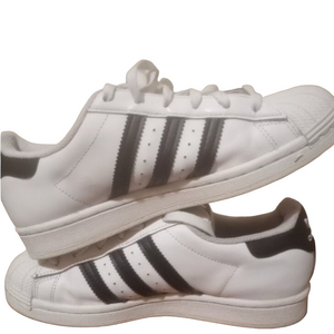 Adidas Superstar sneakers. size 5.5